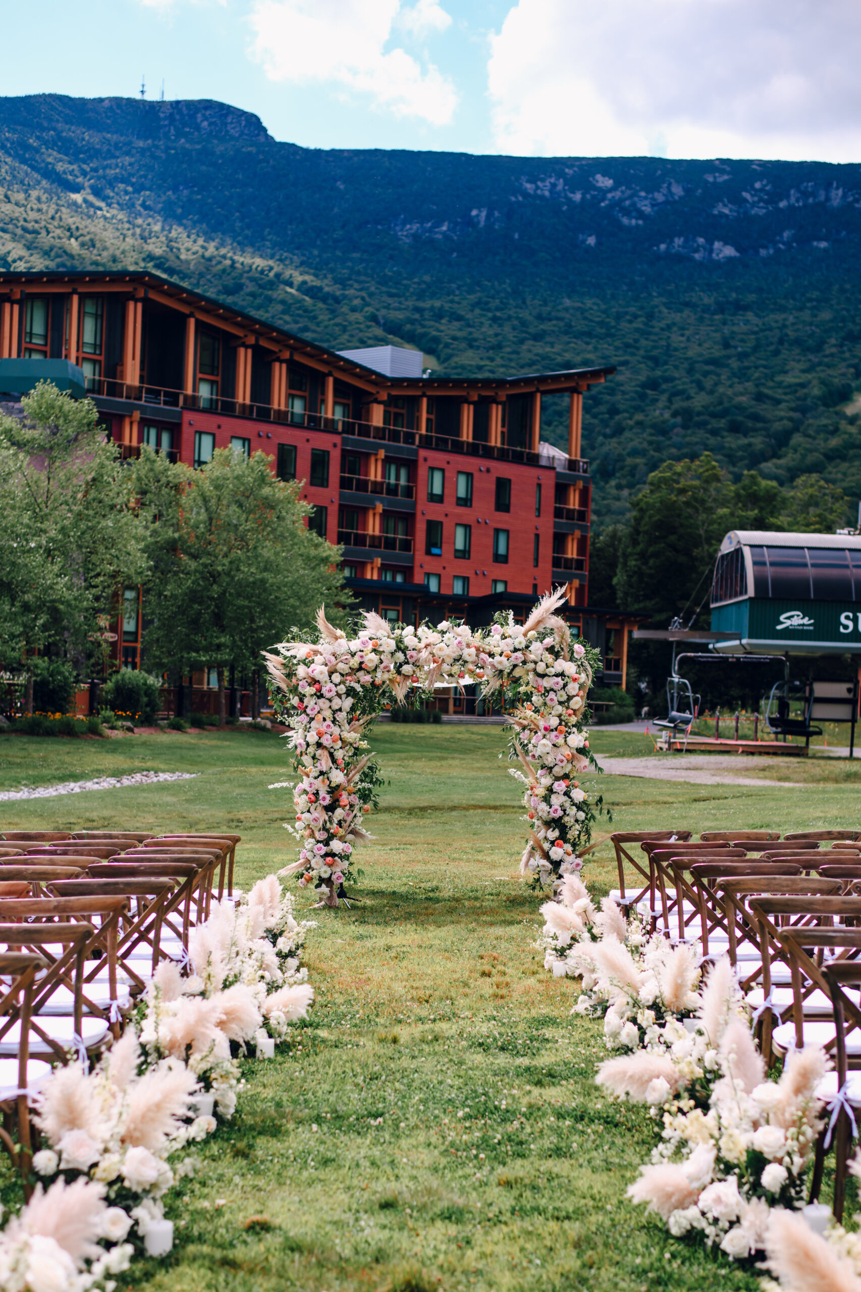 Vermont Wedding Florist | Tipsy Tulip Designs Gallery 20