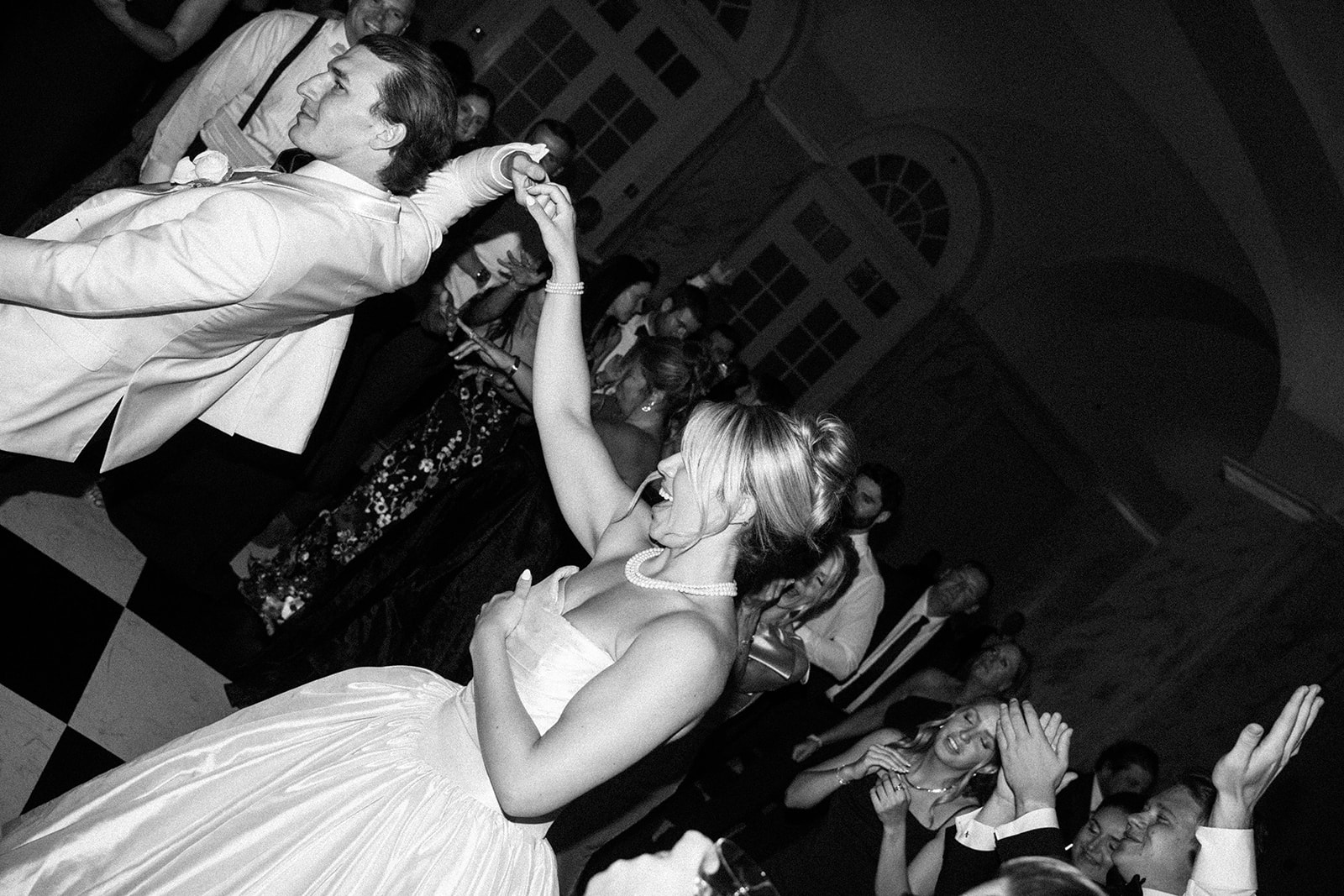 A Classic Philadelphia Love Story at the Ritz-Carlton — photo 15