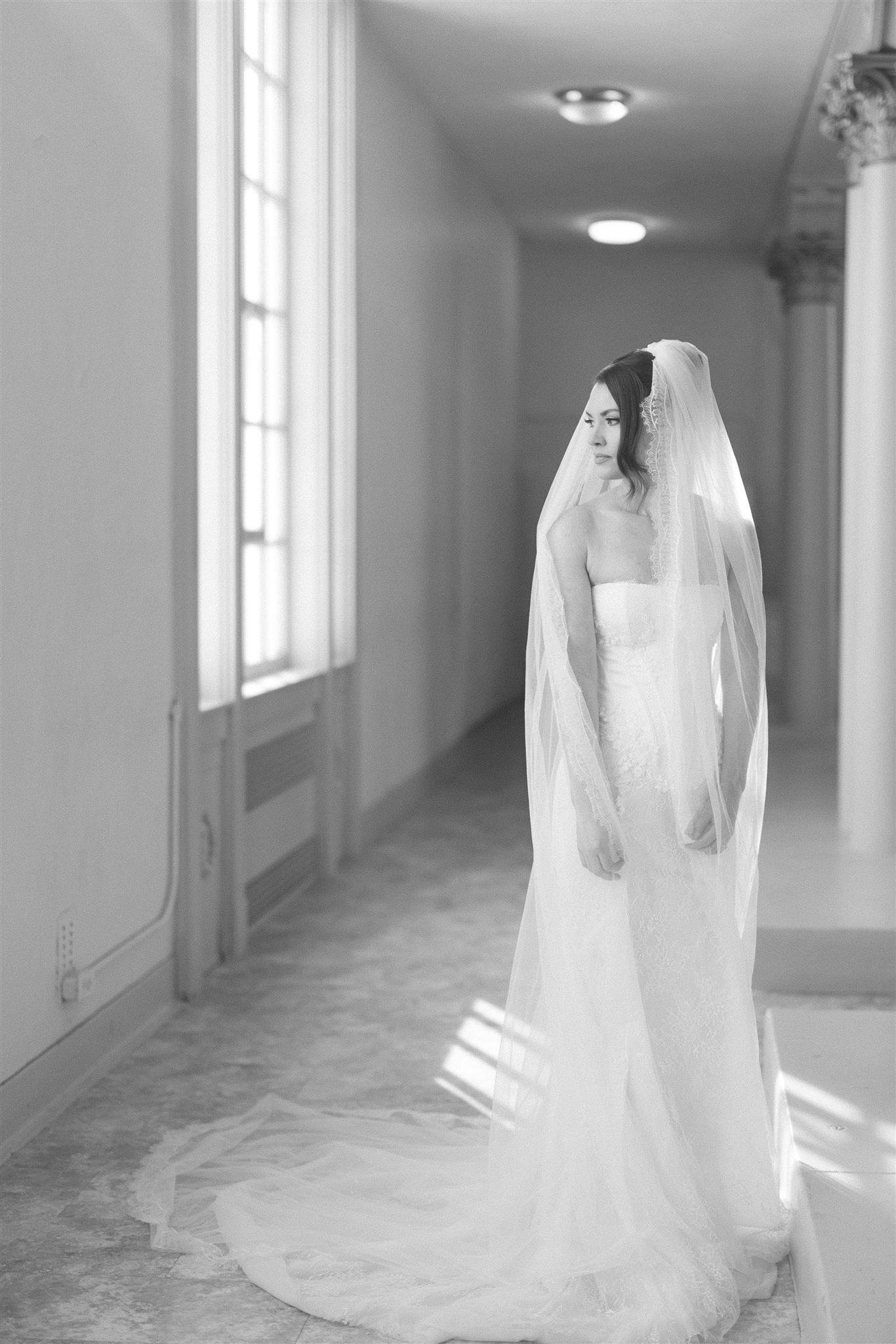 A Modern Editorial Inspired by Timeless Romance — photo 13