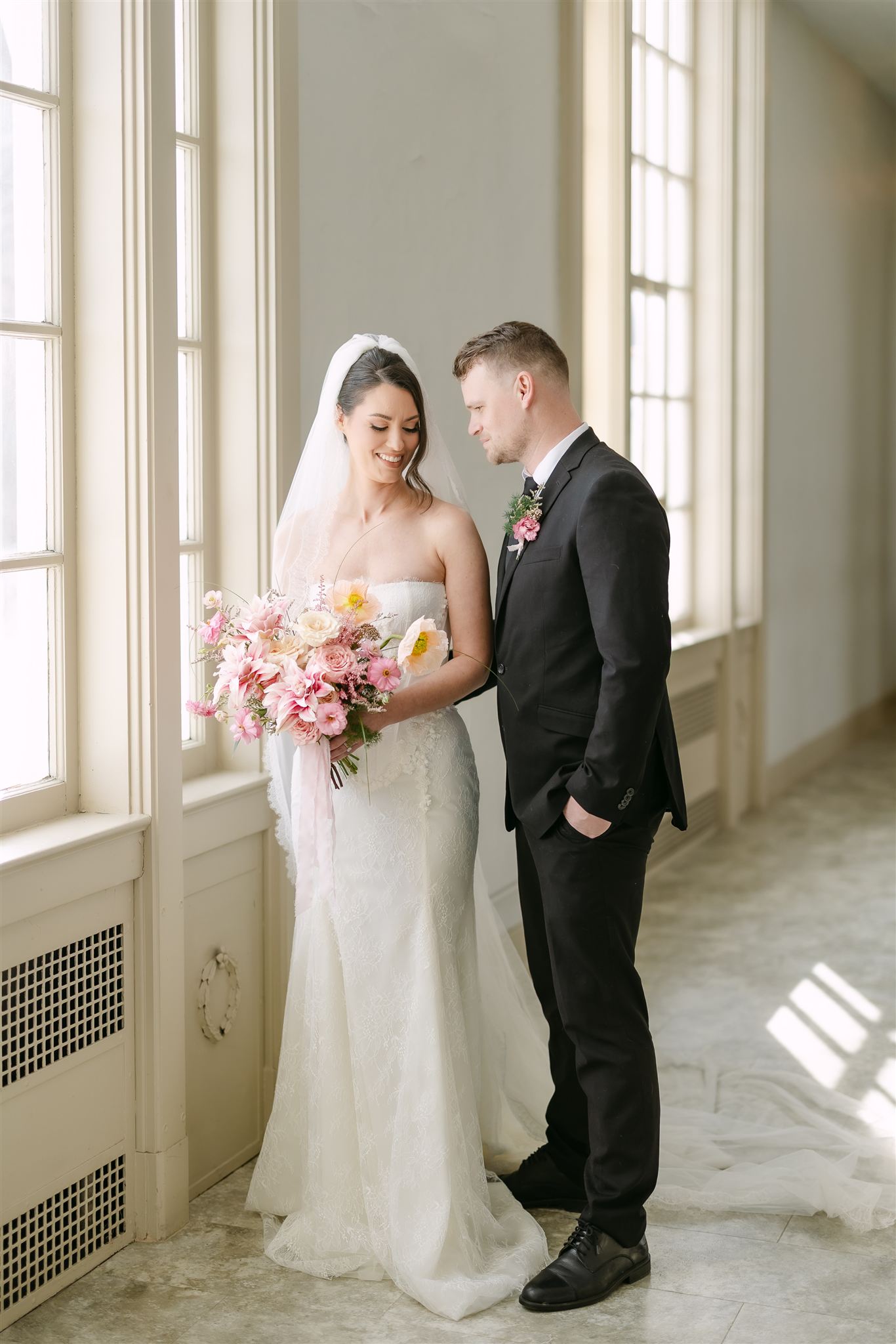 A Modern Editorial Inspired by Timeless Romance — photo 15