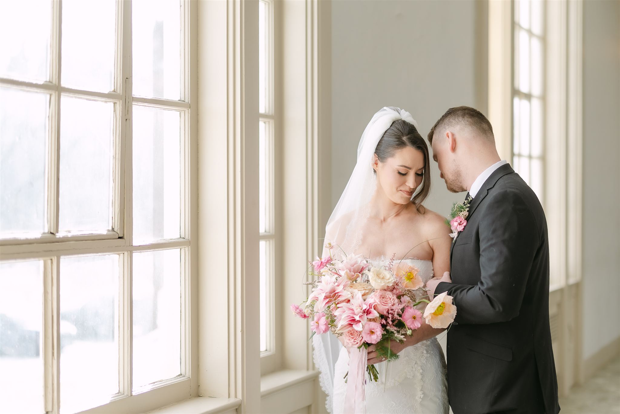 A Modern Editorial Inspired by Timeless Romance — photo 22