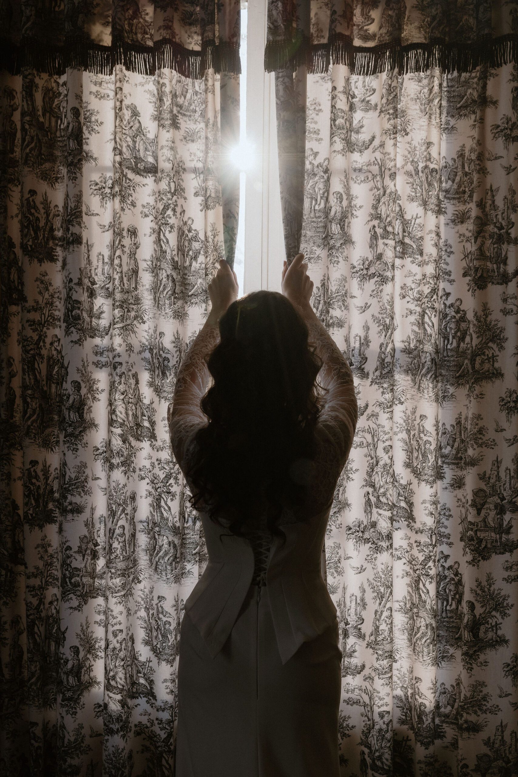 A Wuthering Heights Inspired Editorial — photo 22