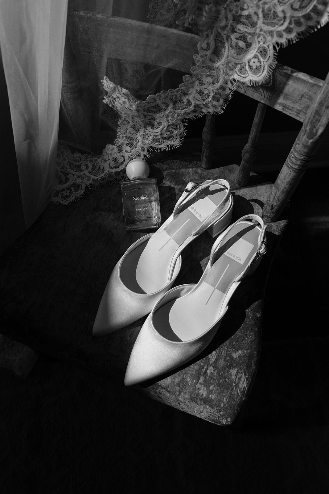 A Sentimental Wedding at Her Childhood Home — photo 7