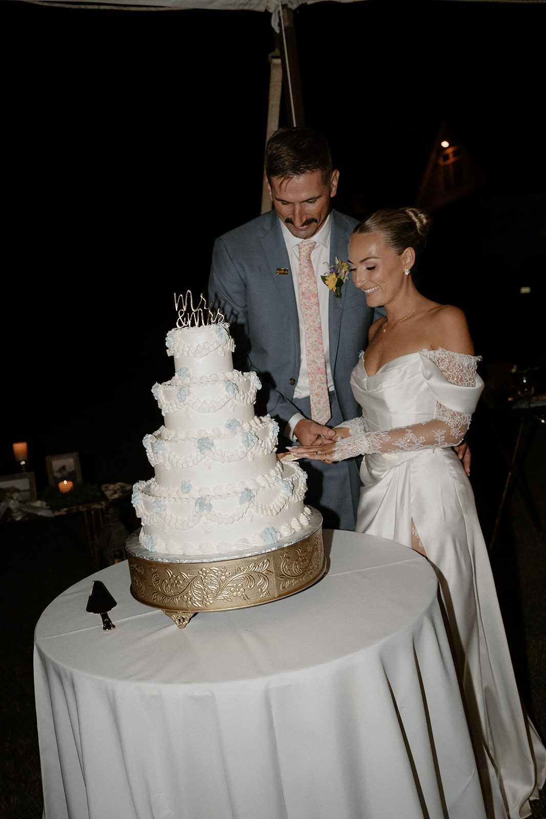 A Sentimental Wedding at Her Childhood Home — photo 23