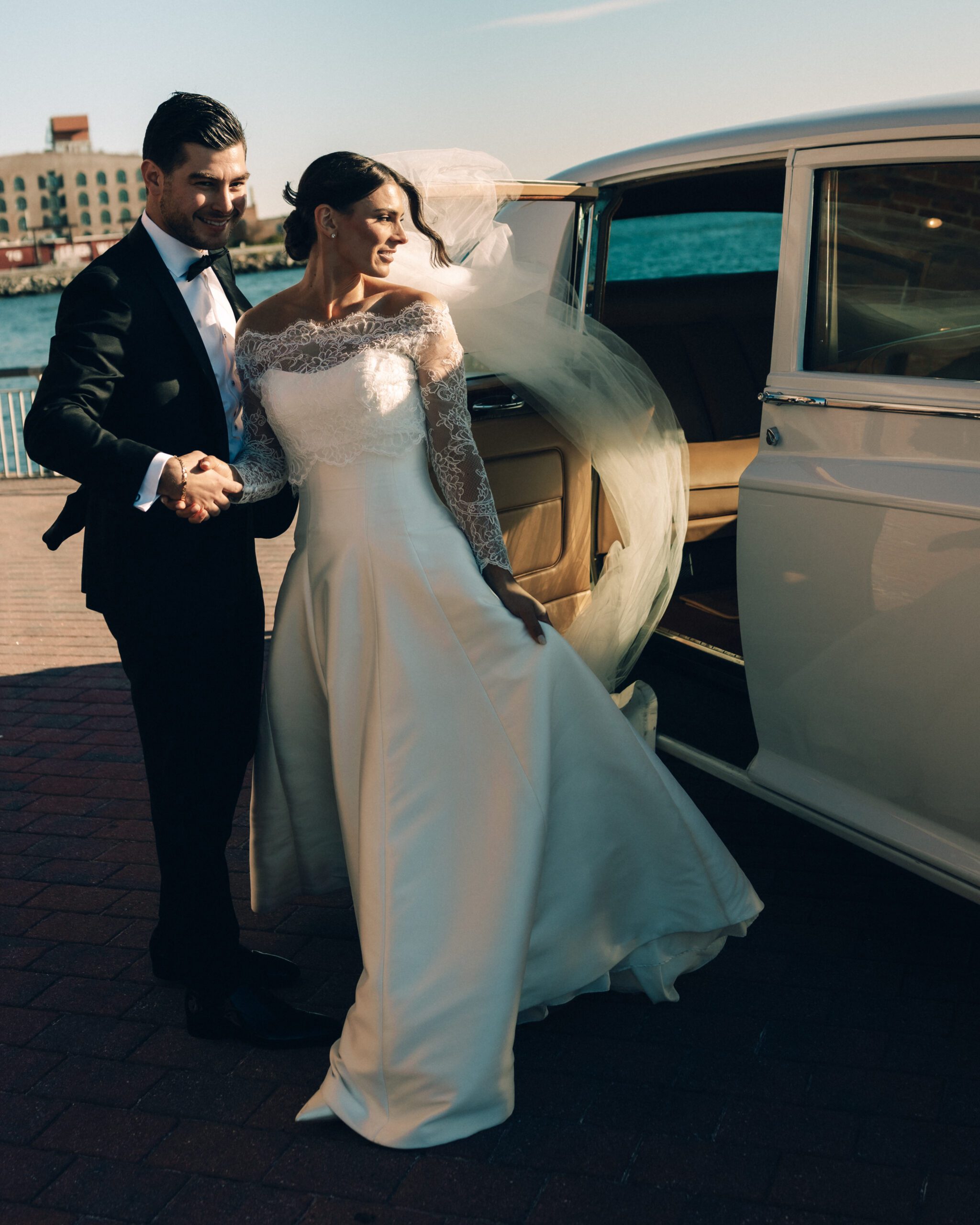 Liberty Warehouse Wedding in Brooklyn — photo 20