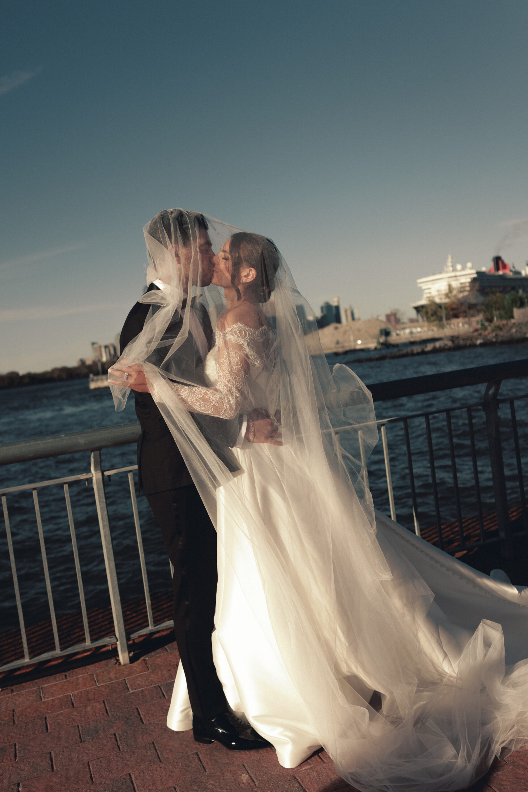 Liberty Warehouse Wedding in Brooklyn — photo 24