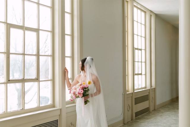 A Modern Editorial Inspired by Timeless Romance