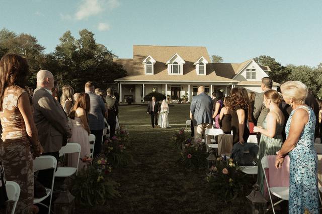 A Sentimental Wedding at Her Childhood Home